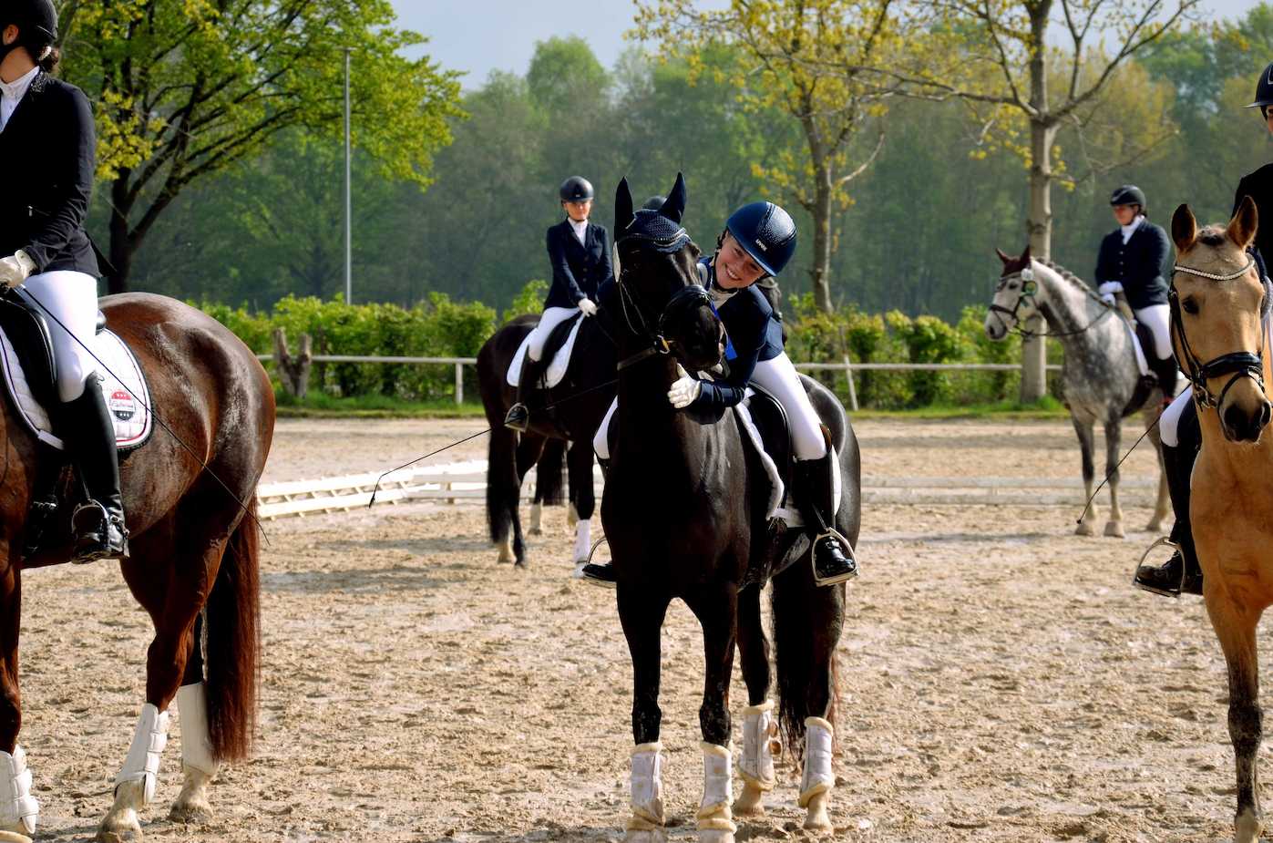 Pony in Siegesehrung beim Turnier nahe Hannover